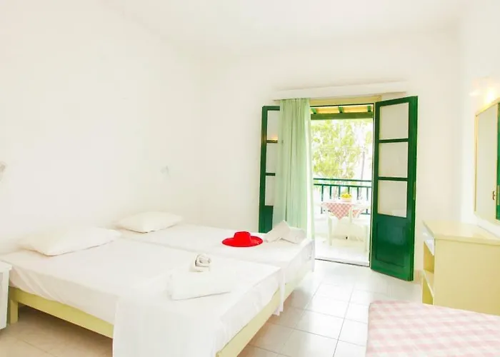 Nefi (adult Friendly) Pensiune Megali Ammos (Skiathos)