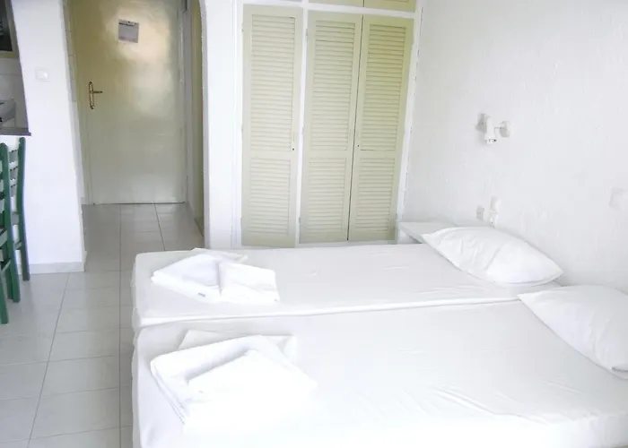 Pensiune Nefi (adult Friendly) Megali Ammos (Skiathos)